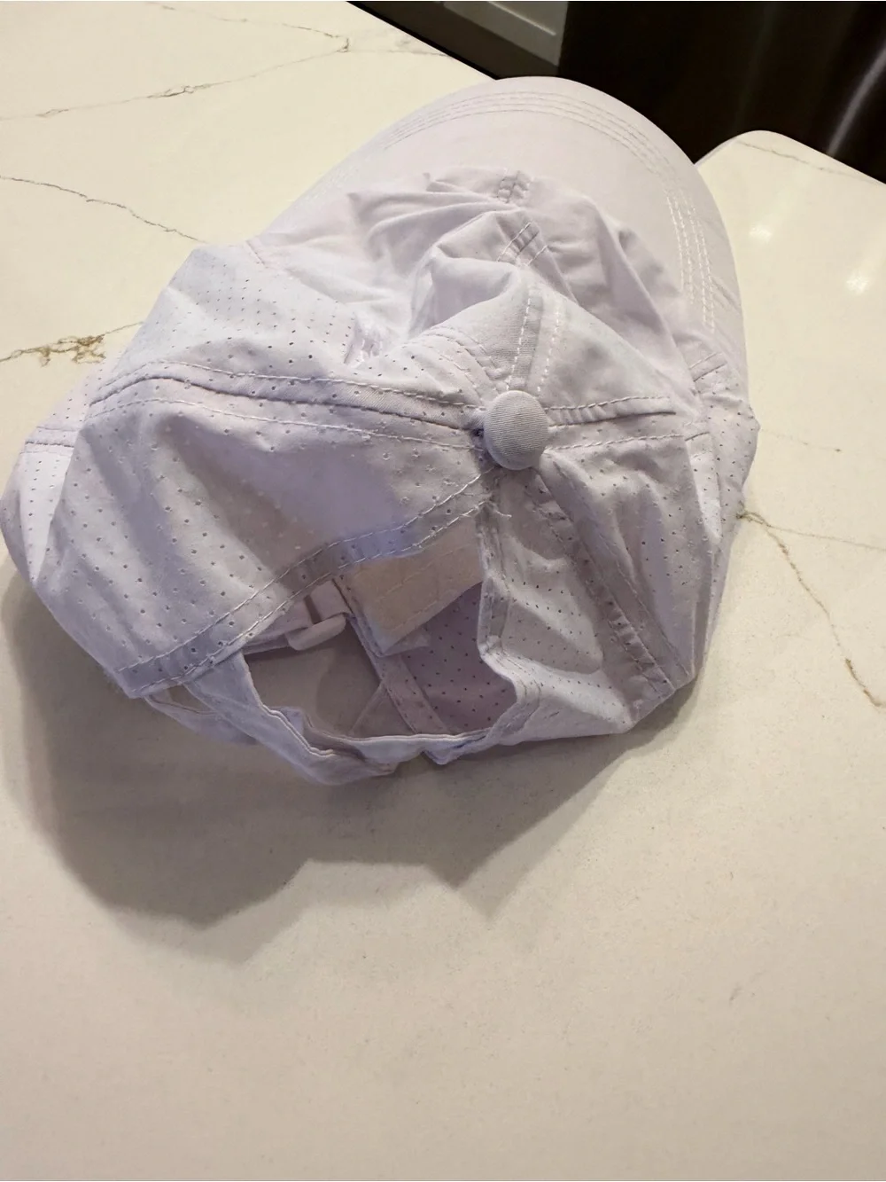 NWOT Unbranded Women’s White Ponytail Velcro Baseball Cap